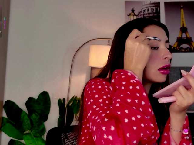Caralella live cam on BongaCams