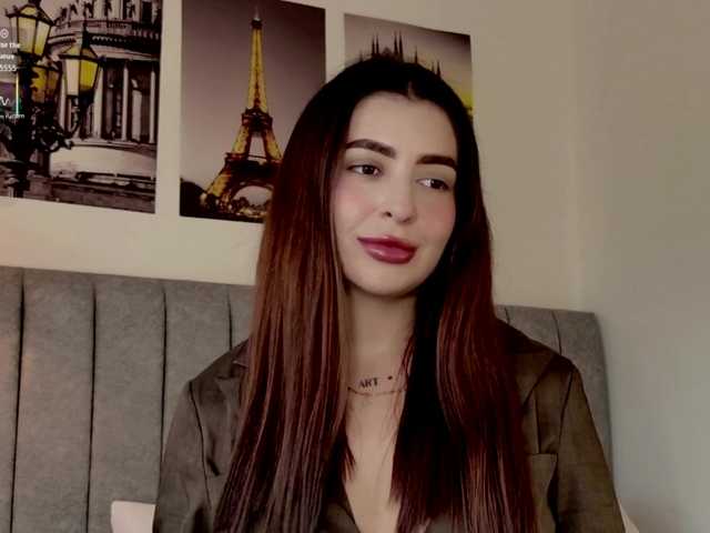 Caralella live cam on BongaCams