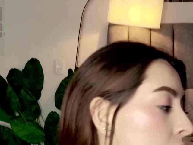 Caralella Live Webcam on BongaCams