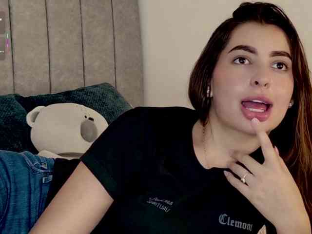 Caralella Live Webcam on BongaCams
