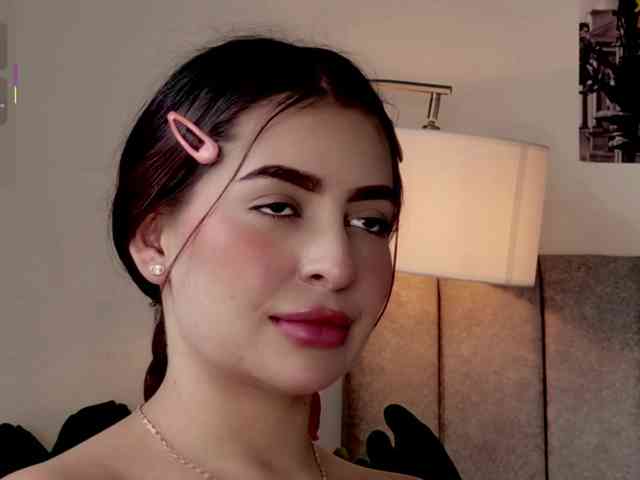 Caralella Live Webcam on BongaCams