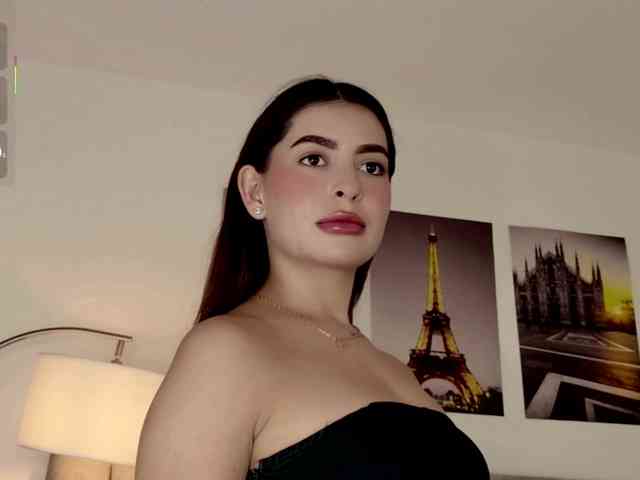 Caralella Live Webcam on BongaCams