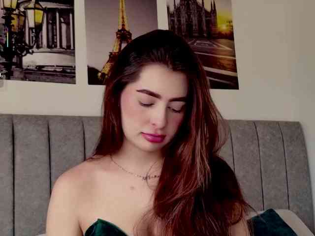 Caralella Live Webcam on BongaCams