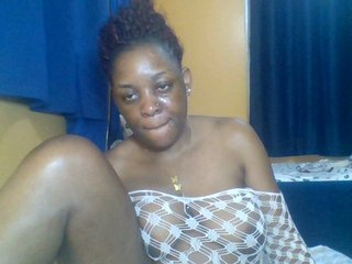 Prettyblackgal's Live Webcam