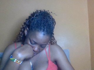 Prettyblackgal's Live Webcam