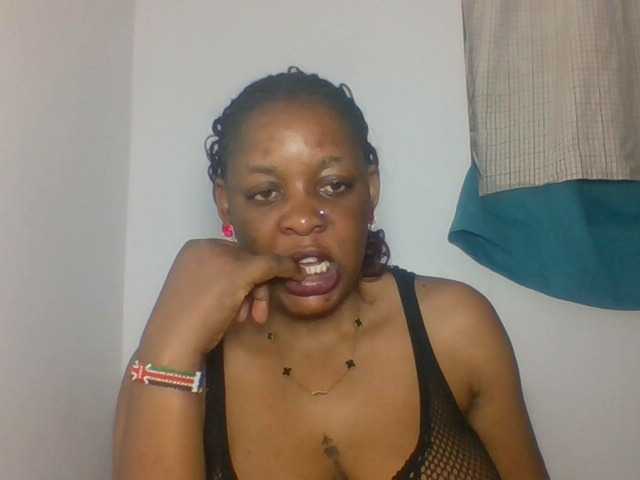Prettyblackgal live cam on BongaCams