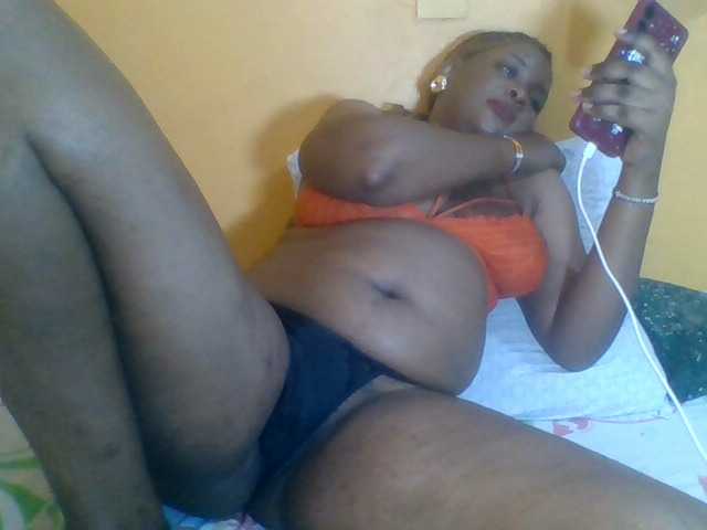 Prettyblackgal live cam on BongaCams
