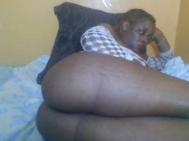 Prettyblackgal live cam on BongaCams