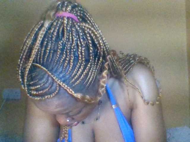 Prettyblackgal live cam on BongaCams
