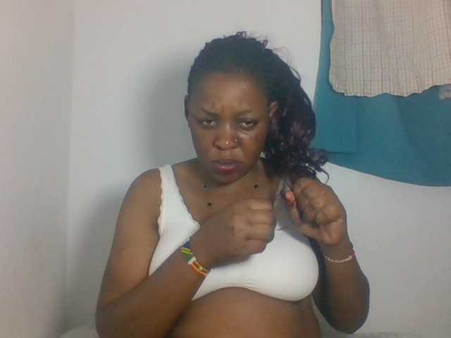 Prettyblackgal live cam on BongaCams