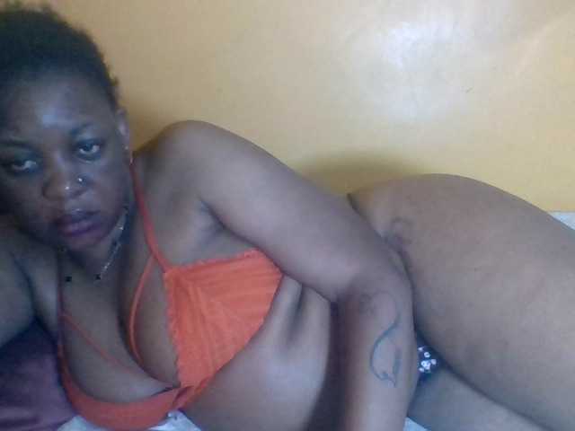 Prettyblackgal live cam on BongaCams