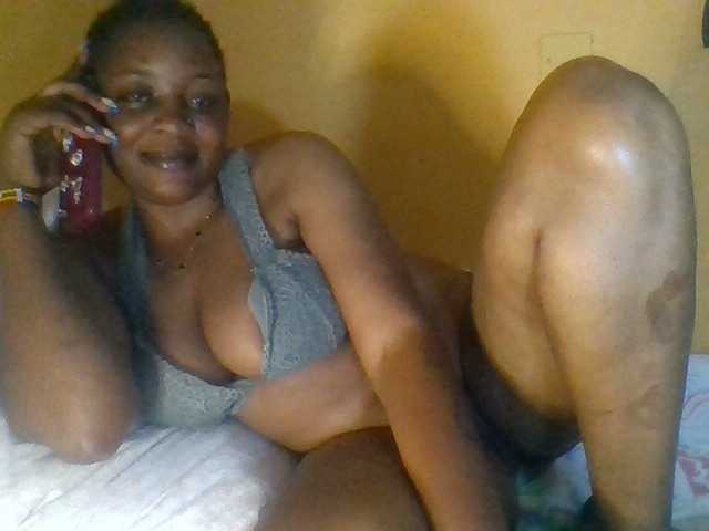 Prettyblackgal live cam on BongaCams