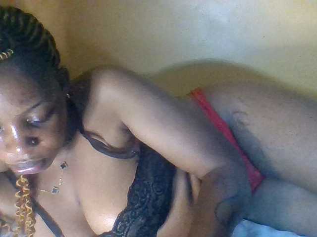 Prettyblackgal live cam on BongaCams