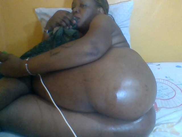Prettyblackgal live cam on BongaCams