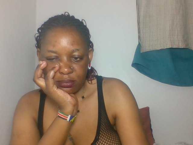 Prettyblackgal live cam on BongaCams