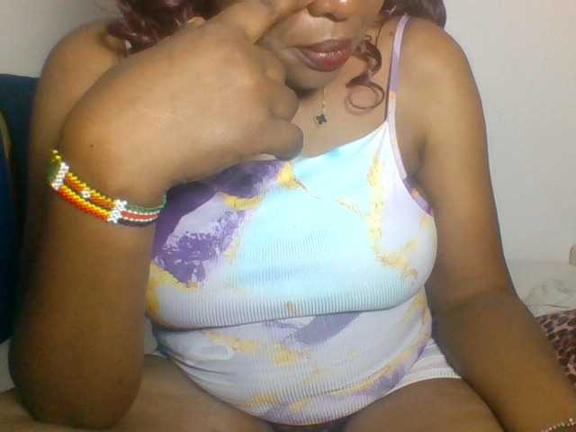 Prettyblackgal live cam on BongaCams