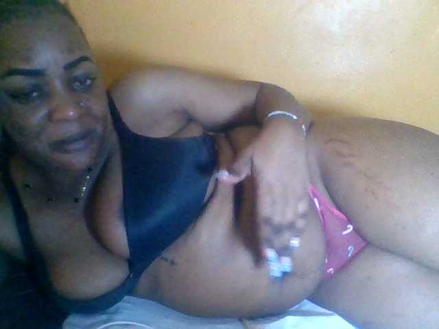 Prettyblackgal live cam on BongaCams