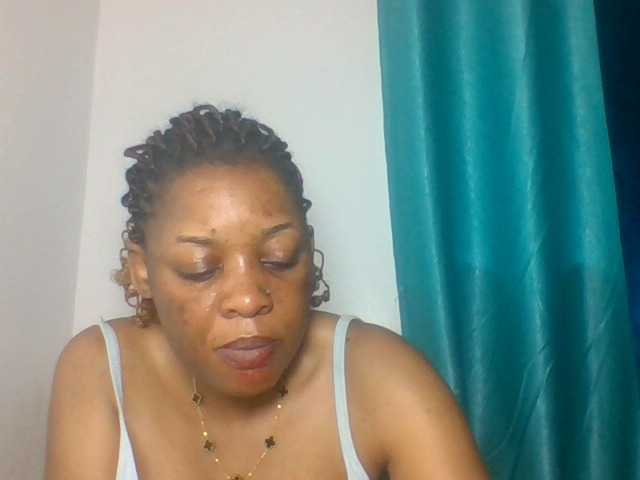 Prettyblackgal live cam on BongaCams