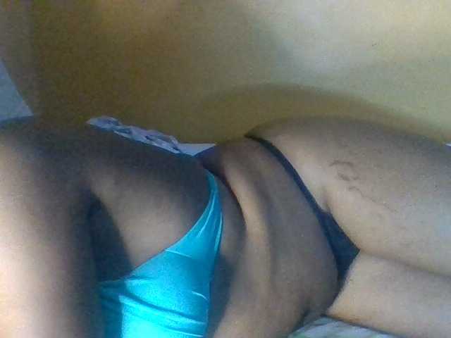 Prettyblackgal live cam on BongaCams