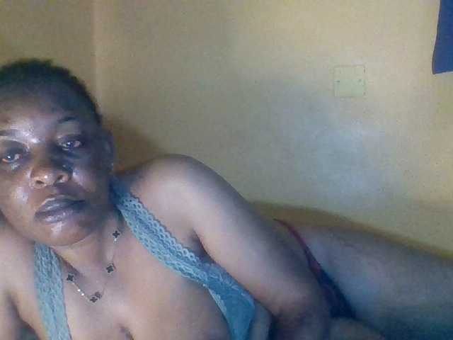 Prettyblackgal live webcam show