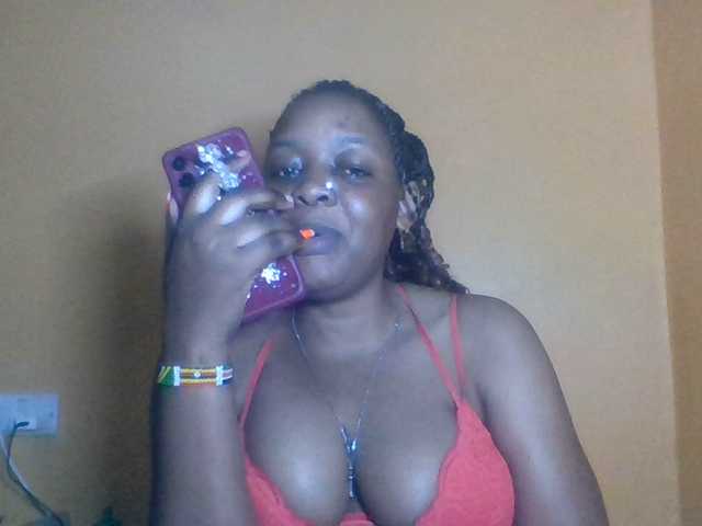 Prettyblackgal live cam on BongaCams
