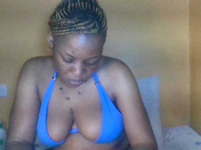 Prettyblackgal live cam on BongaCams
