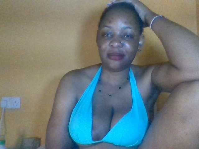 Prettyblackgal live cam on BongaCams