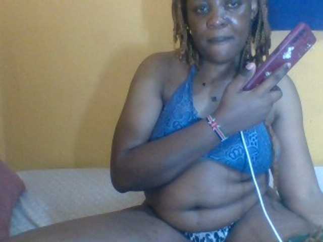 Prettyblackgal live cam on BongaCams