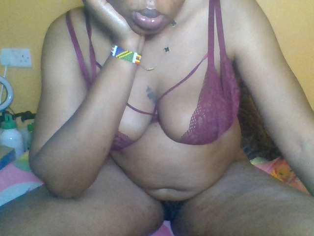 Prettyblackgal live cam on BongaCams