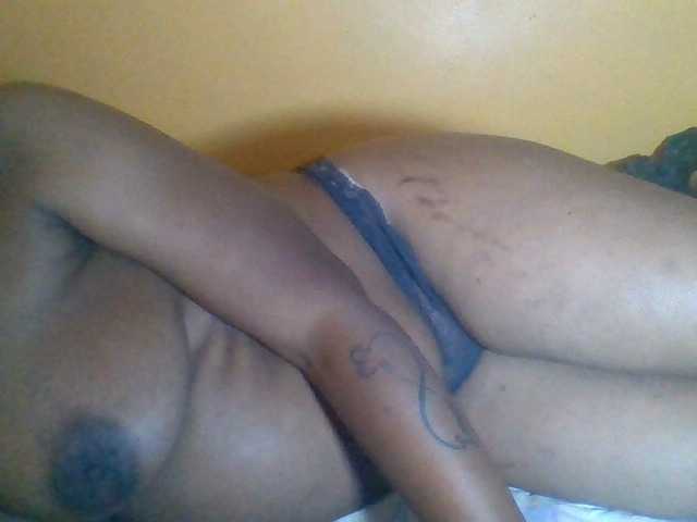 Prettyblackgal live cam on BongaCams