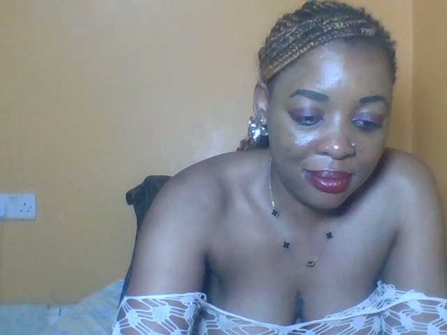 Prettyblackgal live cam on BongaCams