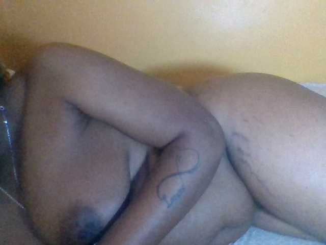 Prettyblackgal live cam on BongaCams
