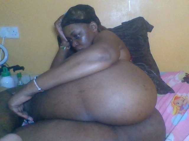 Prettyblackgal live cam on BongaCams