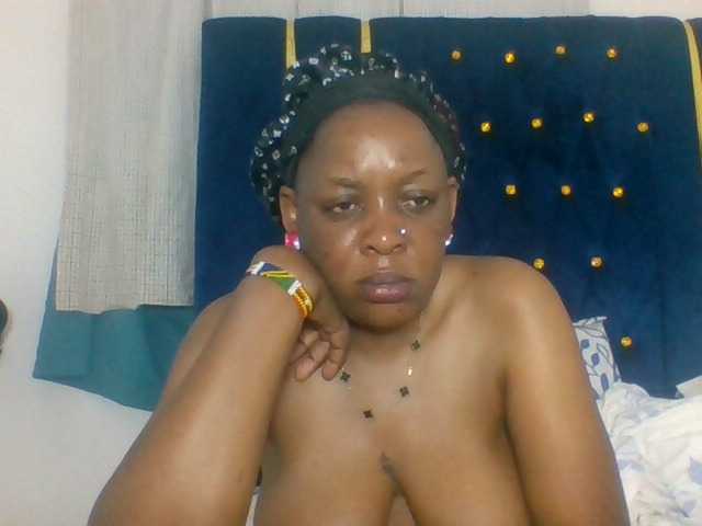 Prettyblackgal live cam on BongaCams