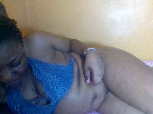 Prettyblackgal webcam