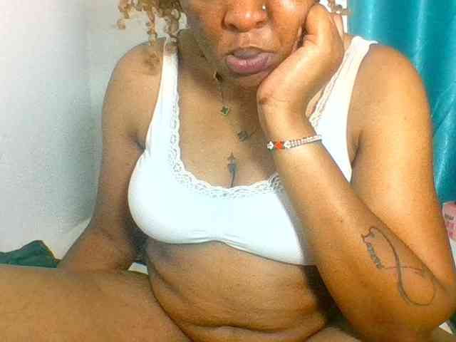 Prettyblackgal