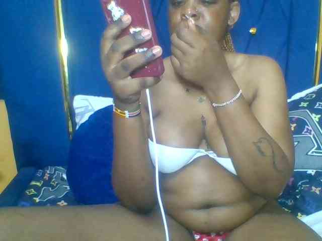 Prettyblackgal webcam