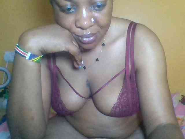 Prettyblackgal webcam