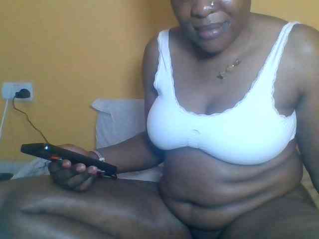 Modelo: Prettyblackgal