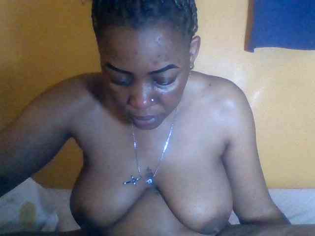 Prettyblackgal webcam