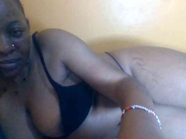 Prettyblackgal