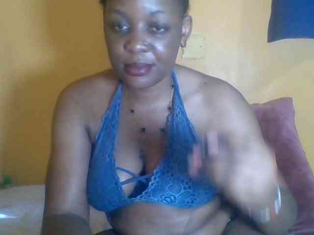 Model: Prettyblackgal