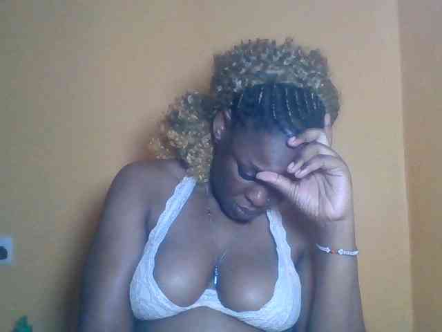 Prettyblackgal webcam