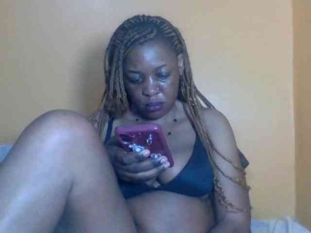 Prettyblackgal webcam