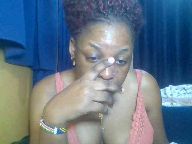 Prettyblackgal webcam