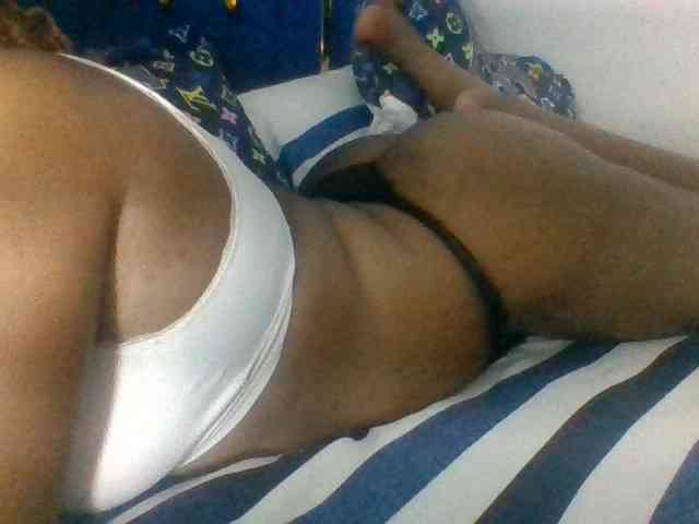 Prettyblackgal webcam