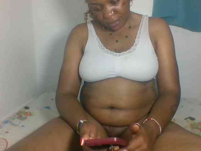 Prettyblackgal webcam