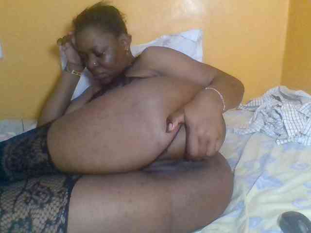 Prettyblackgal webcam