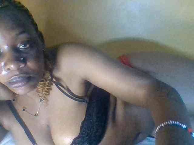 Prettyblackgal Live Webcam on BongaCams