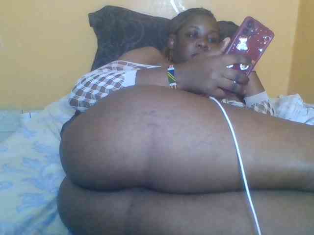 Prettyblackgal webcam